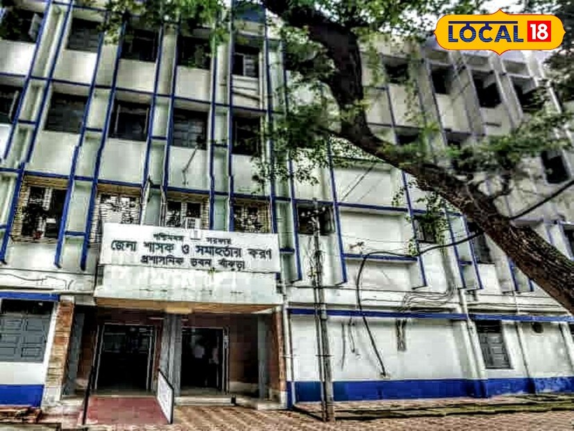 *জেলার প্রশাসনিক ওয়েবসাইটে প্রকাশিত হয়েছে একটি বিজ্ঞপ্তি। পদের নাম 'কেস ওয়ার্কার'। চুক্তির ভিত্তিতে নিযুক্ত হবেন কর্মীরা। তবে শুধুমাত্র মহিলা কর্মীরাই এই পদের জন্য আবেদন করতে পারবেন। ফাইল ছবি। 