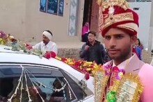 ঘোড়ায় চেপে বিয়ে করতে রওনা দিচ্ছিলেন বর, আচমকাই এলাকা ঘিরে ফেলে ৩টি থানার পুলিশ!