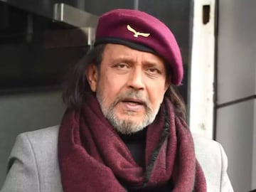 হাসপাতাল থেকে ছাড়া পেয়েই বড় চমক দিলেন মিঠুন