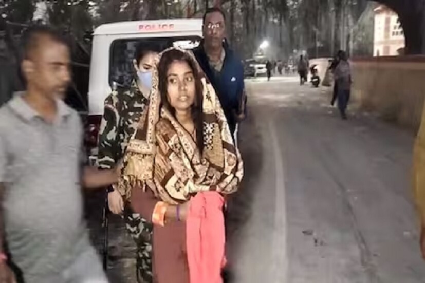 পরিবারের সদস্যরা জানান, এক সপ্তাহ আগে কল্পনার বিয়ে হয়। কিন্তু বিয়ের পর থেকেই শুরু হয় স্বামীর সঙ্গে ঝগড়া। এর ফলে অতিষ্ঠ হয়ে তিনি মামার বাড়িতে চলে আসেন। তবে পুলিশের জিজ্ঞাসাবাদে কল্পনা বলেন, তাঁকে ভূতে ধরেছিল। বিষয়টি খতিয়ে দেখা হচ্ছে বলে জানিয়েছেন নগর পুলিশের ভারপ্রাপ্ত কর্মকর্তা প্রবীণ কুমার।