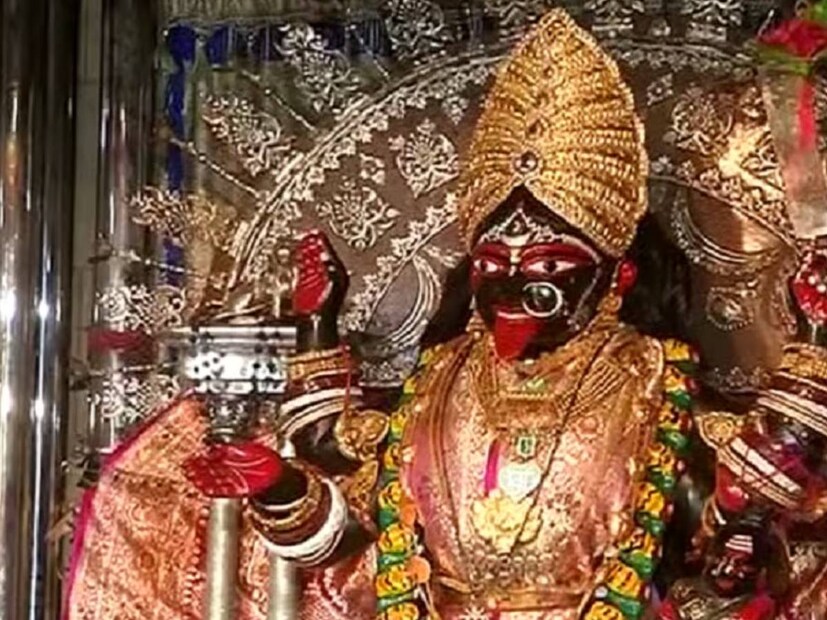 দৃকসিদ্ধান্ত পঞ্জিকা মতে এ বছর রটন্তী কালীপুজোর জন্য চতুর্দশী তিথি শুরু হবে সকাল ১১.১৮ মিনিটে। অন্য পঞ্জিকা অনুযায়ী চতুর্দশী তিথি শুরু হচ্ছে সকাল ৯.২১ থেকে।