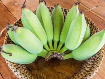 ডায়াবেটিস রোগীদের কি কলা খাওয়া উচিত? বিষ না মহৌষধ, খাওয়ার আগে আসল সত্যিটা জানুন ডায়াবেটিস রোগীদের কি কলা খাওয়া উচিত? বিষ না মহৌষধ, খাওয়ার আগে আসল সত্যিটা জানুন