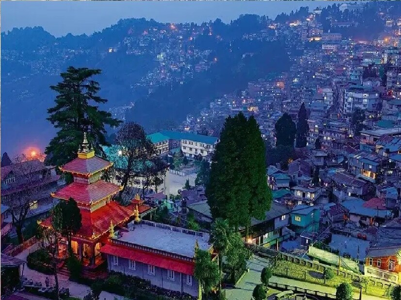 কোচবিহার : রোদ জলমলে পরিস্কার আকাশ। হালকা হওয়া।  সর্বোচ্চ তাপমাত্রা ২৭ ডিগ্রি সেলসিয়াস।  সর্বনিম্ন ১৬ ডিগ্রি সেলসিয়াস। 