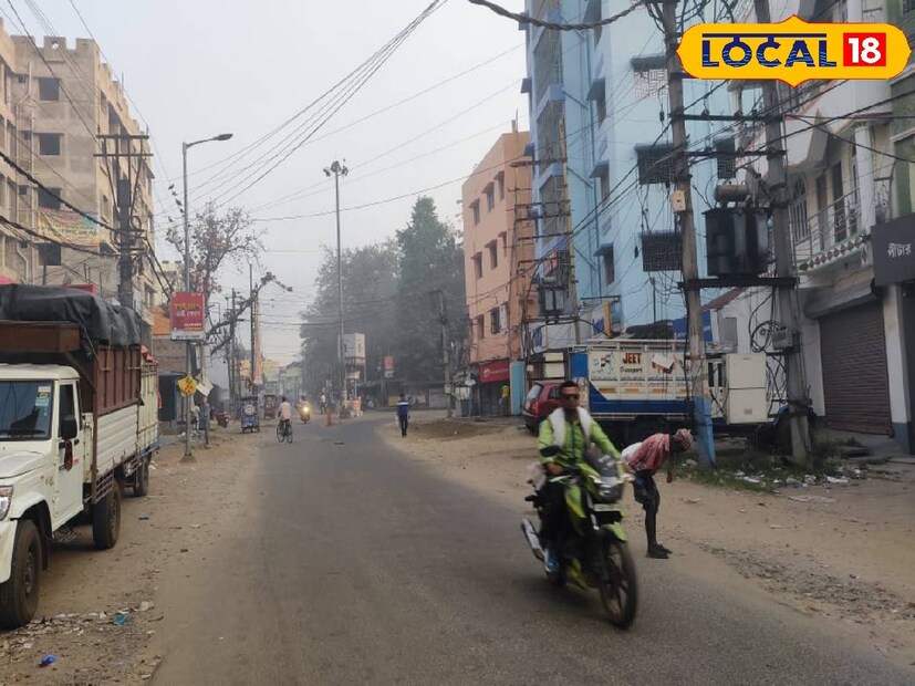 West Bengal Weather Update: এই দিন পুরুলিয়ায় সর্বোচ্চ তাপমাত্রার পারদ থাকতে পারে ৩০ ডিগ্রি সেলসিয়াস ও সর্বনিম্ন তাপমাত্রার পারদ থাকতে পারে ১৬ ডিগ্রি সেলসিয়াস। এমনটাই জানা গিয়েছে হাওয়া অফিস সূত্রে। ক্রমাগতই পরিবর্তন হচ্ছে আবহাওয়ার।