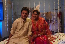 জোটে কেবল মৃত মানুষের ছবি তোলার বায়না; শিল্পীর উপযুক্ত সম্মান কি দেবে এই শহর?