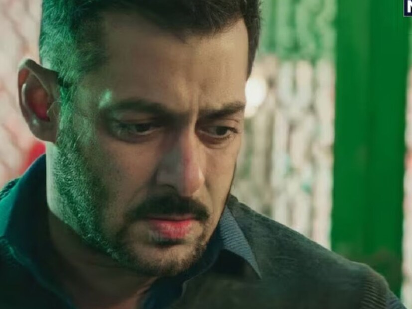 বলিউডের সুপারস্টার সলমন খান। তবে একসময় তাঁর কেরিয়ারও ডুবতে বসেছিল। একের পর এক ছবি ফ্লপ হয়েছিল। সেসময় একটি ছবিতে কাজ পাওয়ার জন‍্য এক অভিনেতার কাছে রীতিমতো ছবি ‘ভিক্ষা’ চেয়েছিলেন ভাইজান। 