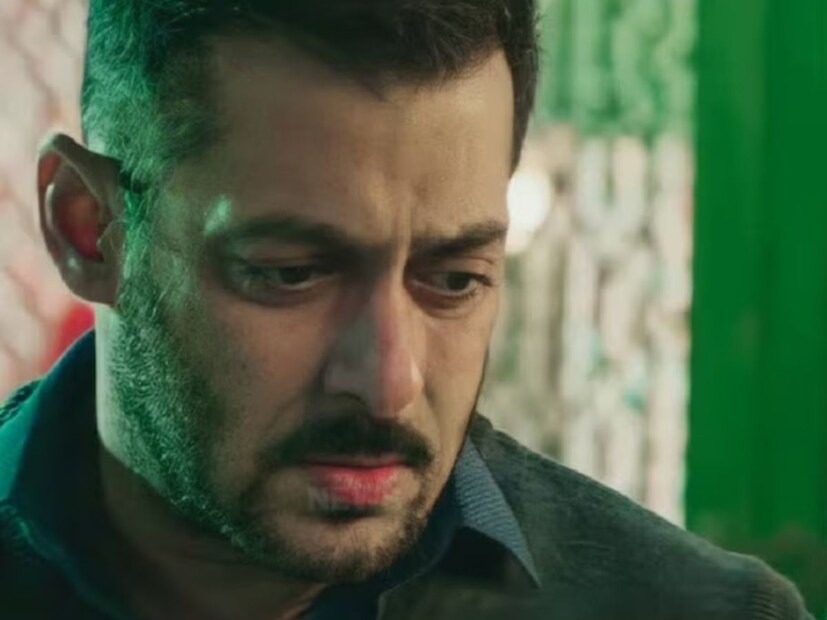 দীর্ঘদিন ধরেই পরিকল্পনা করে খুন করার চেষ্টা চলছে বলিউডের ভাইজানকে। যে কোনও সময়েই খুন হয়ে যেতে পারেন সলমন খান। সলমনের বান্দ্রার বাড়ির ওপরও চলছিল নিয়মিত নজরদারি। এমনকী রেইকি পর্যন্তও করা হয়েছিল সলমনের বাড়িতে। কোথায়, কখন যাচ্ছেন, কে কখন আসছে ভাইজানের বাড়িতে সবকিছুর উপরই চলছে কড়া নজরদারি। কড়া নিরাপত্তার জন্য বুলেটপ্রুফ গাড়িও ব্যবহার করেন ভাইজান৷