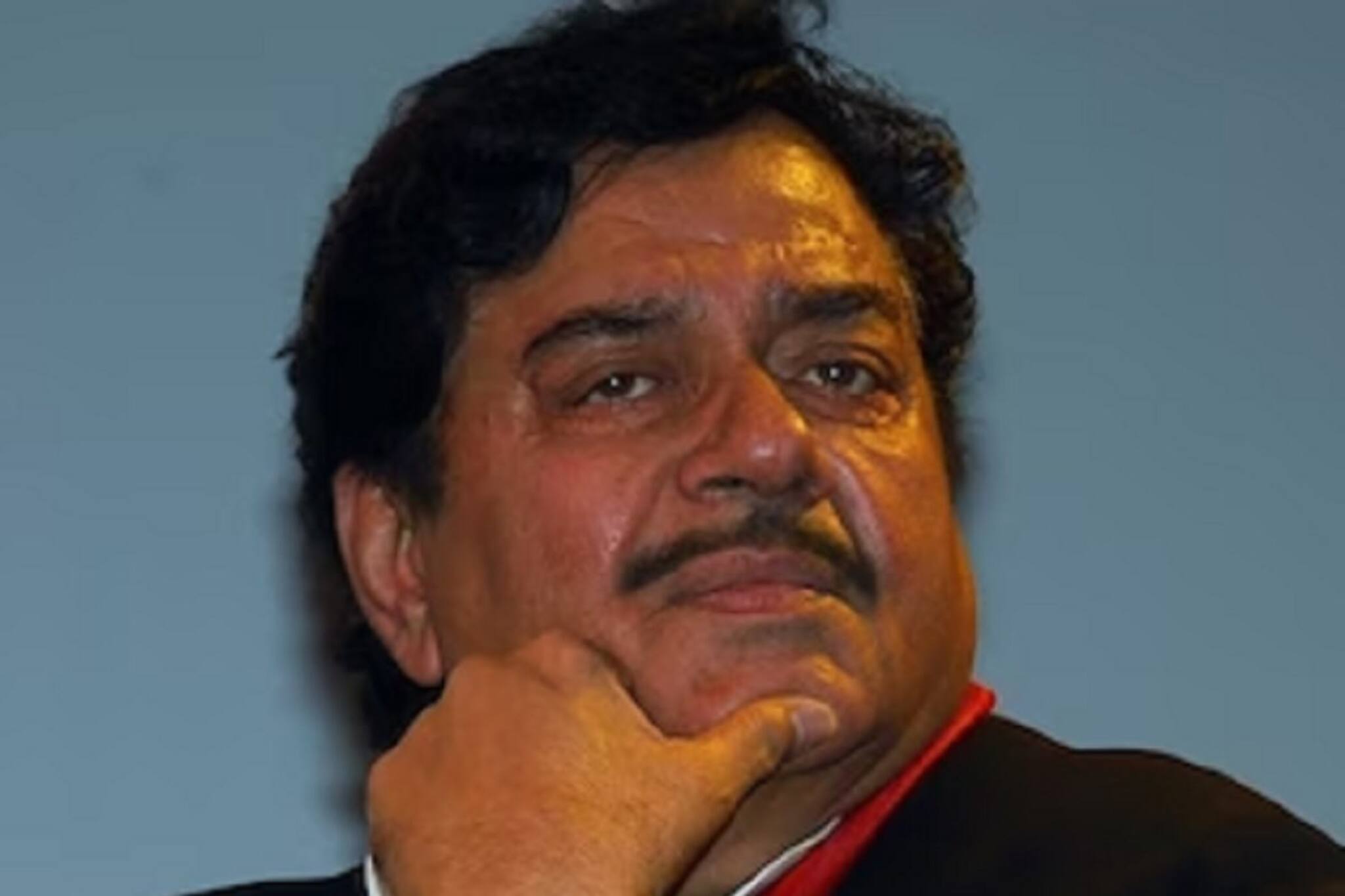 ‘শোলে’-র জয়ের চরিত্র হাতছাড়া; সেই আক্ষেপে আজও কালজয়ী ছবিটি দেখেননি এই অভিনেতা