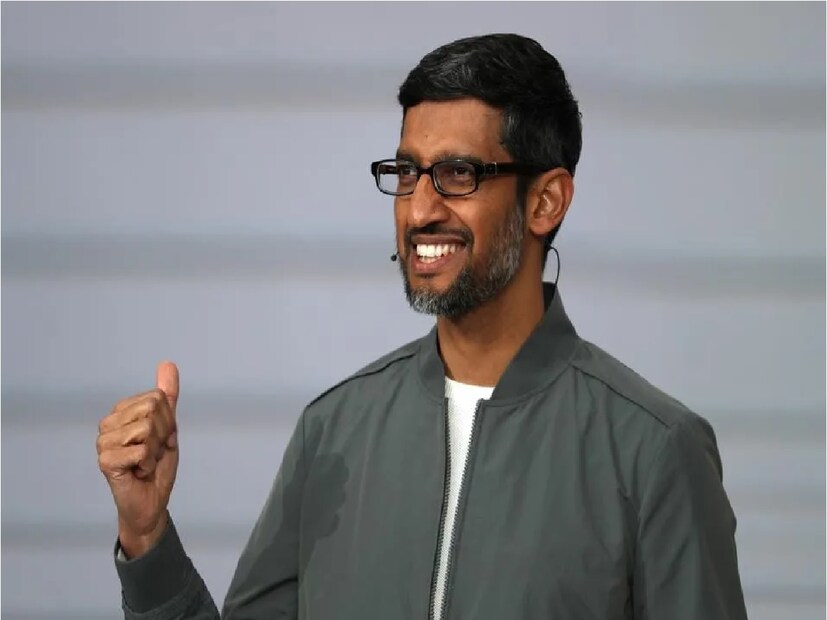 নিরাপত্তা নিয়ে খুব একটা চিন্তা নেইসুন্দর পিচাই আরও জানান যে সাইবার অপরাধের এই যুগে তিনি তার ফোন বা ডিভাইসের নিরাপত্তা নিয়ে খুব একটা চিন্তিত নন। তিনি বলেছিলেন যে তিনি প্রায়শই তার ফোন বা ল্যাপটপের পাসওয়ার্ড পরিবর্তন করেন না, তবে তিনি অবশ্যই এতে ২ টি স্তরের সুরক্ষা বজায় রাখেন। তিনি বলেন, কৃত্রিম বুদ্ধিমত্তা (AI) আগামী দিনে মানুষের জীবনকে আরও সহজ করে তুলবে। AI ইলেকট্রিসিটি এবং ফায়ারের  মতো জিনিসগুলি নিয়ন্ত্রণে একটি বড় ভূমিকা পালন করতে পারে। Photo- File 