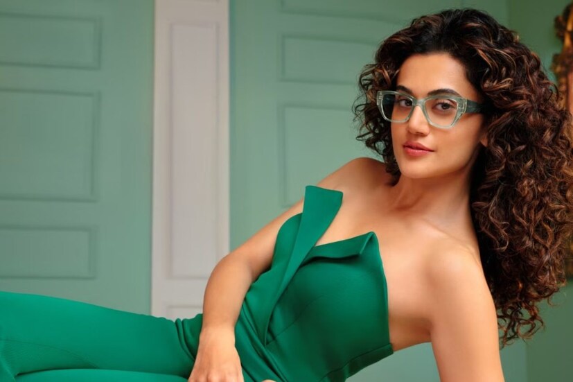 জনপ্রিয় বলিউড অভিনেত্রী তপসী পান্নুর বিয়ে পাকা, এমনই খবর রটেছিল! তবে পরবর্তীতে সেই কথা অস্বীকার করেছেন অভিনেত্রী৷ তিনি বলেছেন, তিনি কখনই বিয়ের কথা বললেনি৷ নিউজ এইট্টিনকে বলেছেন, ‘আমি কখনই আমার পরিবার ও ব্যক্তিগত কথা প্রকাশ্যে শেয়ার করিনি৷