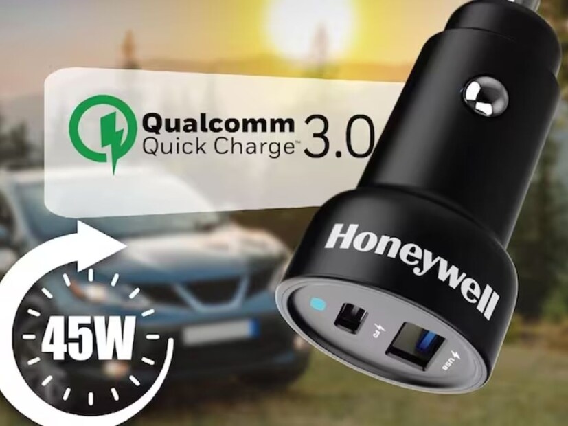 Honeywell Micro CLA 45W PD স্মার্ট কার চার্জার: গাড়ির চার্জারও একটি খুব দরকারি গ্যাজেট, যা উপহার দেওয়া যেতে পারে। এটি বর্তমানে Amazon থেকে ৯৪৯ টাকায় কেনা যাবে। এটি টাইপ-সি এবং টাইপ-এ পোর্টের সঙ্গে আসে। মনের মানুষের সঙ্গে লং ড্রাইভে যেতে হলে খুবই কাজের জিনিস।