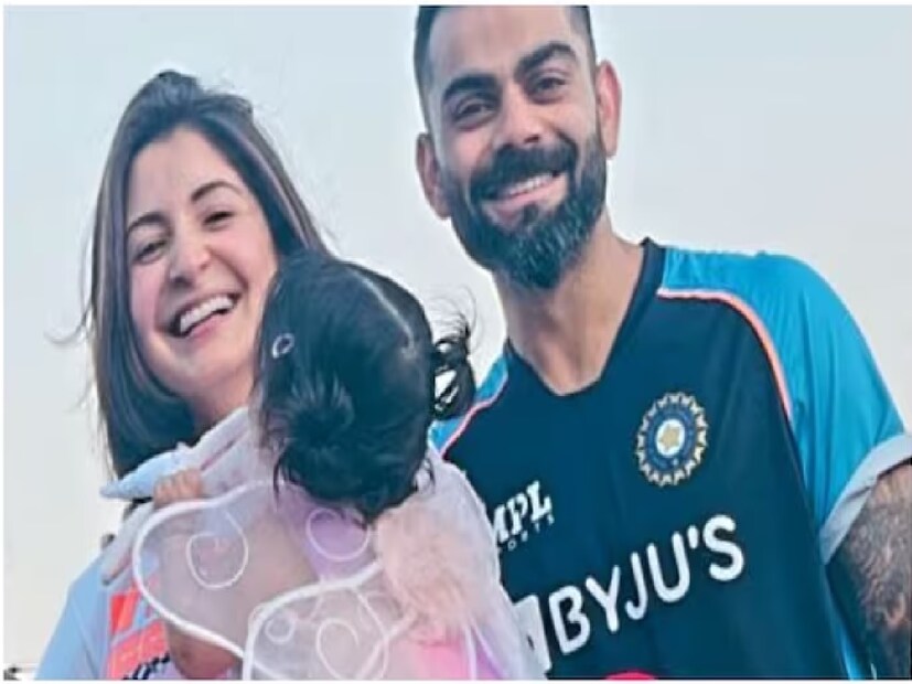 আরসিবি সোশ্যাল মিডিয়ায় যে ভিডিও পোস্ট করেছে সেখানে বিরাট লিখেছেন, ‘এবারও আইপিএলের মরশুমে বেঙ্গালুরুতে এসে ভাল লাগছে। আবেগ আগের মতোই আছে। এখন দু'মাস শুধুই ক্রিকেট আর আরসিবি। সমর্থকরা প্রতিবারের মতো এবারও আমাদের হাতে ট্রফি দেখার জন্য মুখিয়ে আছেন। অপেক্ষায় রয়েছে মিডিয়া। ওরা তো সব সময় আমাকে খুঁজে বেড়ায়!”