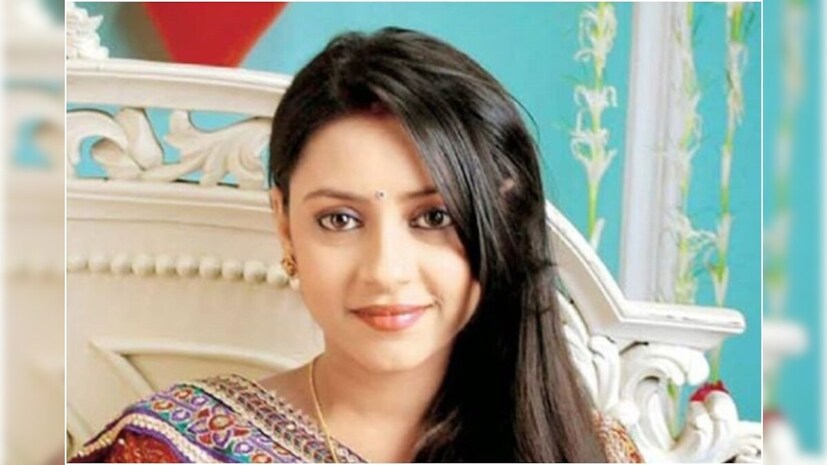 ২০১৬-এর এপ্রিল মাসে মুম্বইতে নিজের ফ্ল্যাটে ঝুলন্ত দেহ উদ্ধার হয় ‘বালিকা বধূ’ খ্যাত অভিনেত্রী প্রত্যুষা বন্দ্যোপাধ্যায়ের। আনন্দীর চরিত্রে অভিনয় করে ঘরে ঘরে জনপ্রিয় হয়ে ওঠেন তিনি।