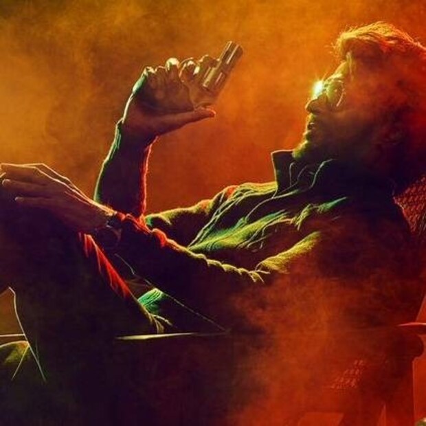 আপকামিং ছবি 'লাল সেলাম'- নিয়ে ইতিমধ্যেই জোর জল্পনা শুরু হয়েছে৷ জানা যাচ্ছে, এই ছবির জন্য মোটা অঙ্কের পারিশ্রমিক নিয়েছেন অভিনেতা৷ মাত্র ৩০-৪০ মিনিটের গুরুত্বপূর্ণ চরিত্রে দেখা যাবে তাঁকে৷