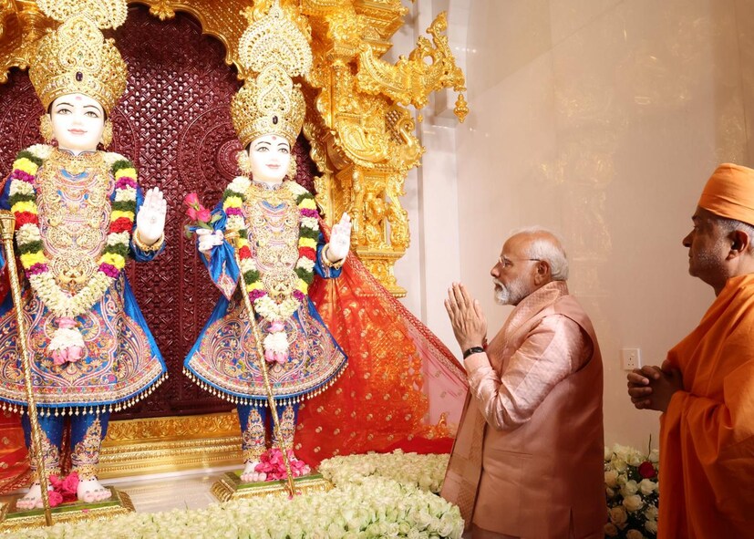 ওই মন্দিরের জন্য জমি দেওয়ার জন্য প্রেসিডেন্ট মহম্মদ বিন জায়েদ আল নাহিয়ান এবং সংযুক্ত আরব আমিরশাহি সরকারের প্রতি আন্তরিক কৃতজ্ঞতা প্রকাশ করেছেন নরেন্দ্র মোদি। তিনি বলেন “পরবর্তী সময়ে প্রচুর সংখ্যক ভক্ত মন্দিরে আসবেন এবং দর্শন করবেন। এটি সংযুক্ত আরব আমিরশাহিতে আগত পর্যটকের সংখ্যাও বৃদ্ধি করবে। আর জনগণের মধ্যে সংযোগও বাড়বে।”