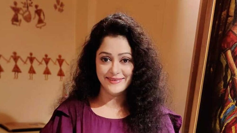 দীর্ঘ দিন ধরে বিনোদন দুনিয়ায় আছেন অনিন্দিতা। ‘দত্ত অ্যান্ড বৌমা’, ‘কন্যাদান’, ‘রোজা’-সহ একাধিক ধারাবাহিকে অভিনয় করেছেন তিনি।