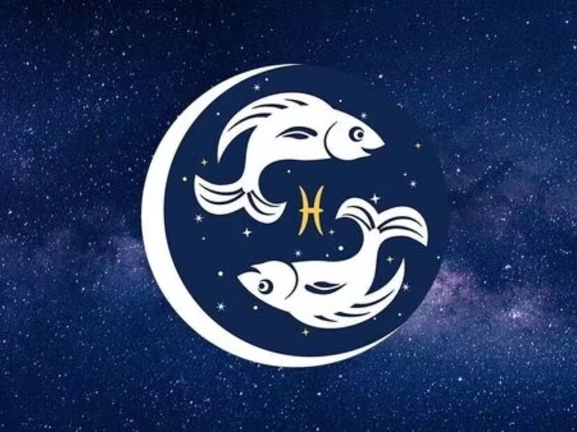 মীন রাশি: মীন রাশির জাতক-জাতিকাদের জন্য এই সময়টা খুব ভাল যাবে। ব্যবসায় চলতে থাকা নানা সমস্যা থেকে মুক্তি পাবেন। চাকরির পরিবর্তনের পরিকল্পনা থাকলে চেষ্টা করতে পারেন, ভাল ফলের সম্ভাবনা রয়েছে। পরিবারের সঙ্গে সম্পর্ক আরও দৃঢ় হবে। পরীক্ষায় শিক্ষার্থীরা তাঁদের কঠোর পরিশ্রমের ফল পাবে। (দাবিত্যাগ: শারীরিক সমস্যাও দূর হবে। উপরোক্ত বিষয়গুলি মানতে নিউজ 18 বাংলা বাধ্য বা অনুরোধ করেনা নিজের বিচার বুদ্ধি সহযোগে সিদ্ধান্ত নিন ৷)
