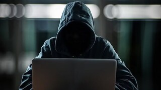 মাইক্রোসফট কর্মীদেরই তথ্য ফাঁস! এক মাস খোলা পড়ে রইল সার্ভার, তোলপাড় নেটদুনিয়া