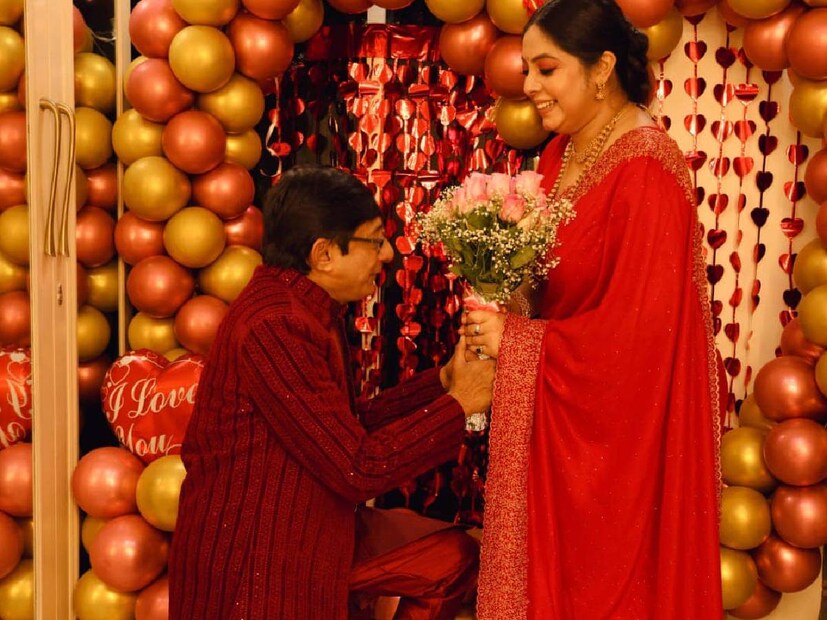 তবে বিয়ের পর থেকেই বয়সের ফারাক নিয়ে কটাক্ষ শুনতে হচ্ছে শ্রীময়ীকে। এবার আসল সত্যিটা ফাঁস করলেন তিনি নিজেই। নিজের মুখে জানালেন তাঁর আসল বয়স ২৬। তবে শ্রীময়ীর দাবি, কেউ এটি বিশ্বাসই করতে চায় না।
