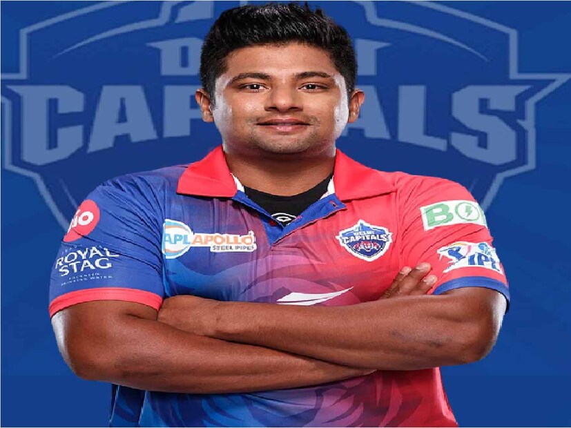 আইপিএল বিভিন্ন মরশুমে RCB, PBKS এবং DC-র হয়ে খেলেছিলেন, তবে আইপিএলে সেভাবে ভাল পারফরম্যান্স দেখা যায়নি কখই। ৮৫.৪৯  স্ট্রাইক রেট এবং ১৩.২৫ গড় সহ, তিনি ২০২৩ -র আইপিএলে দিল্লি ক্যাপিটাল্সের হয়ে চার ইনিংসে মাত্র ৫৩ রান করেছিলেন। ২২.৫ গড় এবং ১৩০.৫৮ স্ট্রাইক রেট সহ, তিনি তাঁর আইপিএল কেরিয়ারে ৫০ টি ম্যাচে  মাত্র ৫৮৫ রান করেছিলেন।