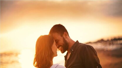 জ্যোতিষ শাস্ত্র অনুসারে, আমরা আমাদের জন্ম তারিখ থেকে প্রেমের সম্পর্কের সাফল্য জানতে পারি। জ্যোতিষ শাস্ত্র অনুসারে, আমরা আমাদের জন্ম তারিখ থেকে প্রেমের সম্পর্কের সাফল্য জানতে পারি।