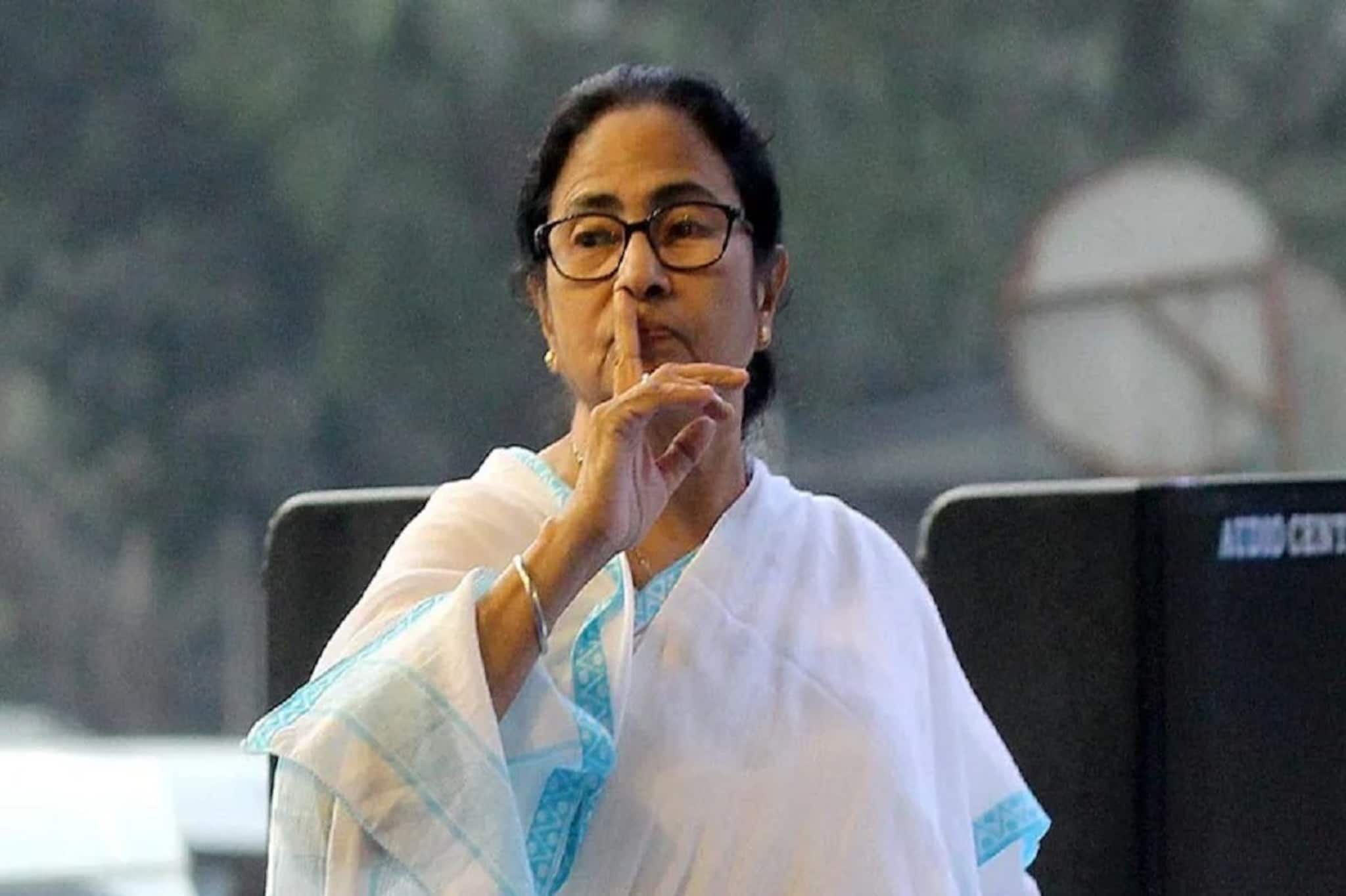 'তাহলে কি আপনারা ভয় পেয়েছেন?' বিধানসভায় রুদ্রমূর্তি মমতার! কী এমন ঘটল?