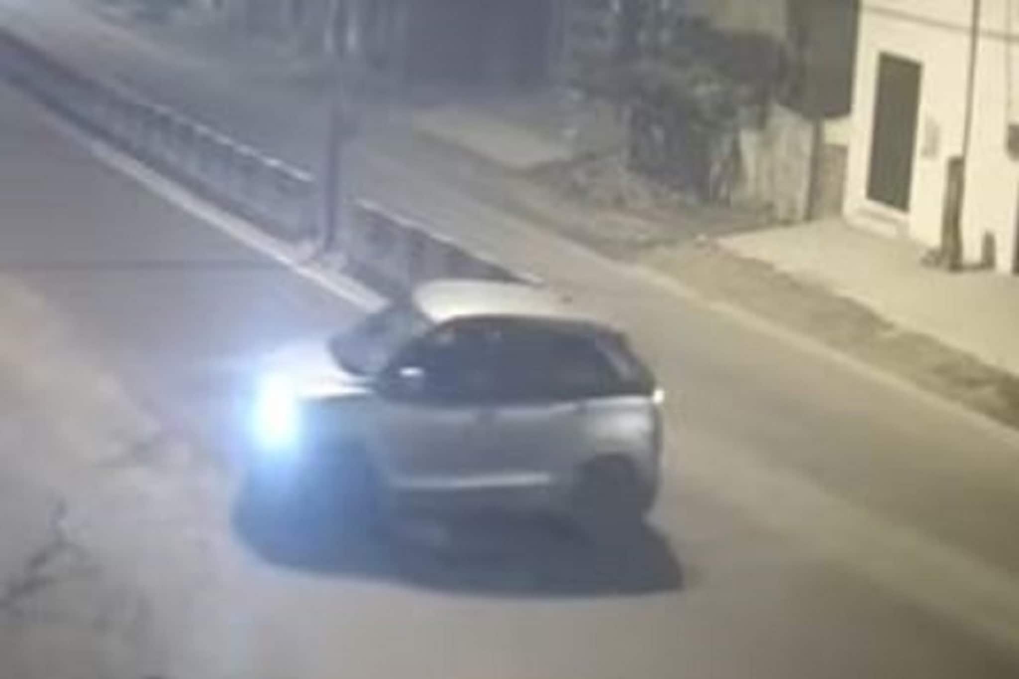 ৭ বছরের ছেলেকে শাস্তি, নিজের গাড়ির চাকায় পিষে দিলেন মা! তারপর...