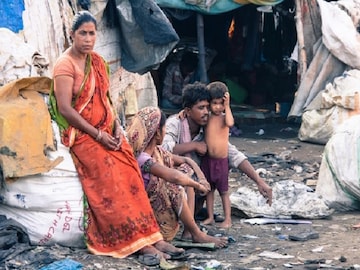 দেশের সবথেকে দরিদ্র রাজ্য কোনটি জানেন? পশ্চিমবঙ্গের নাম কত নম্বরে রয়েছে বলুন তো! দেশের সবথেকে দরিদ্র রাজ্য কোনটি জানেন? পশ্চিমবঙ্গের নাম কত নম্বরে রয়েছে বলুন তো!