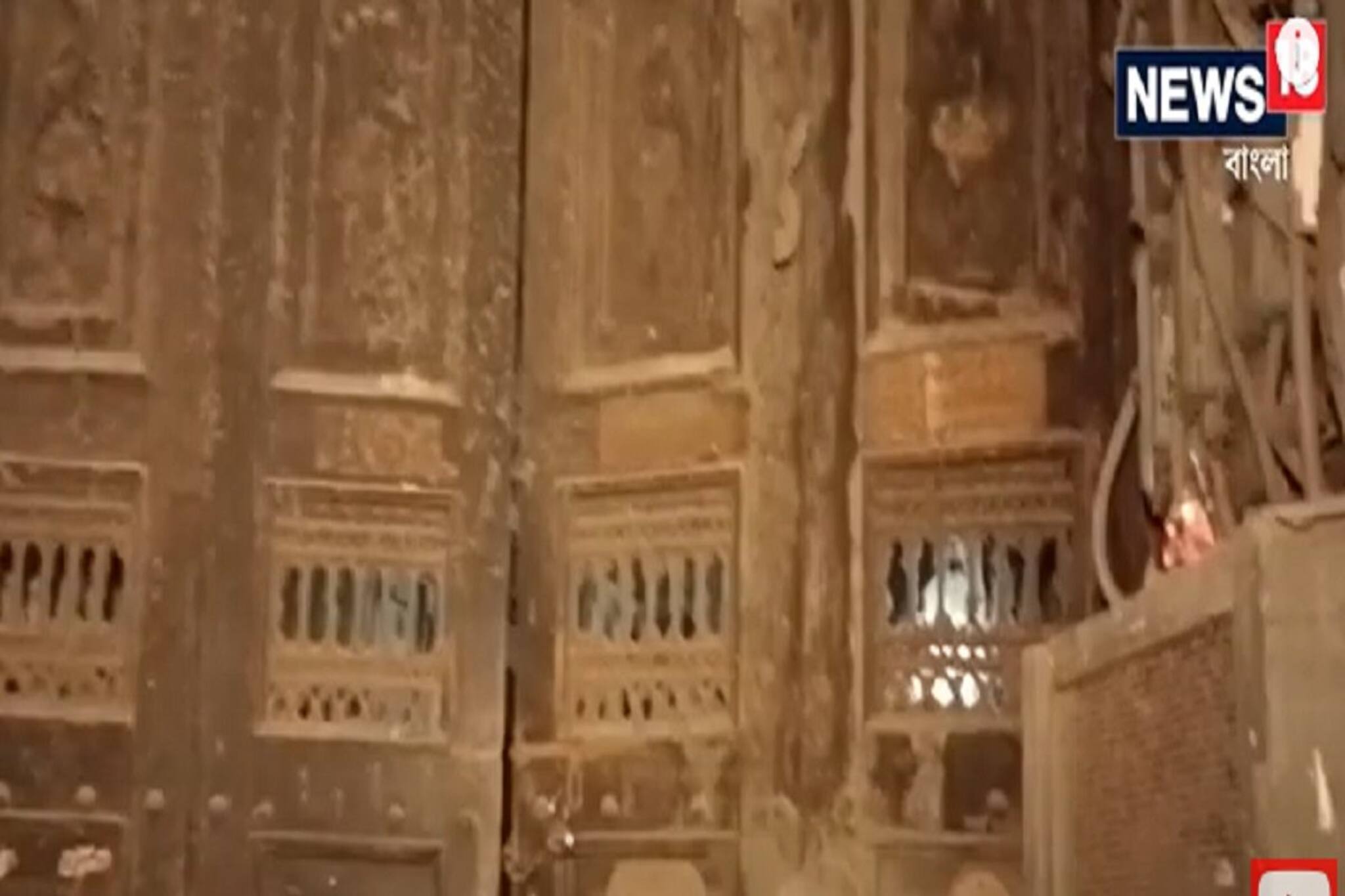 এই বাড়ির ভূতের কাহিনী হাড়হিম করে দেয়