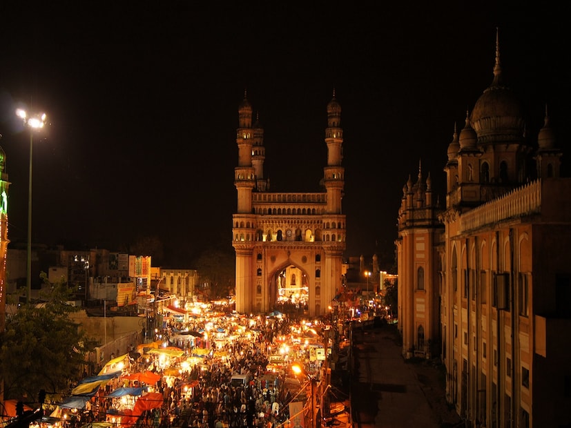 হায়দরাবাদ: হায়দরাবাদে ৮৭ জন ধনী ব্যক্তির বাড়ি রয়েছে এবং তাঁরা ভারতের অর্থনৈতিক স্থিতিতে উল্লেখযোগ্য অবদান রাখেন।