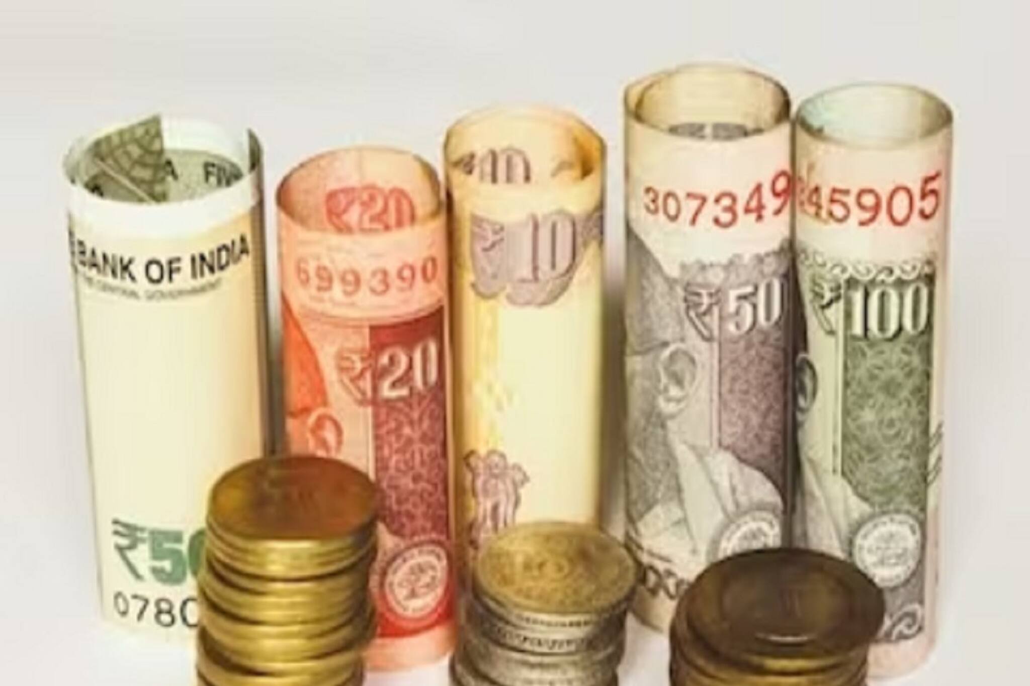 মাত্র পাঁচ বছরে ২ লাখ টাকার সুদ মিলবে এই স্কিমে, দেখে নিন সম্পূর্ণ হিসেব