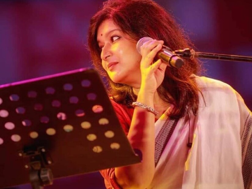 ‘কার দুঃখে কার হৃদয়ভাঙা হাহাকার-ওয়ালা রিলস ও হ্যাজ নামবে? এ বাবা এখন কী হবে? এখন কার বাপবাপান্ত করবে জাতি? কার শোকে মামা-ভাগ্নে পাহাড়ের পাথর হবে বাঙালি? জাতি কীভাবে বাঁচবে?’
