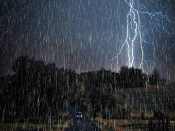 টানা ৪৮ ঘণ্টা জেলায় জেলায় সতর্কতা! ভাসবে কলকাতা-সহ ১১ জেলা! কবে থামবে 'দুর্যোগ'?