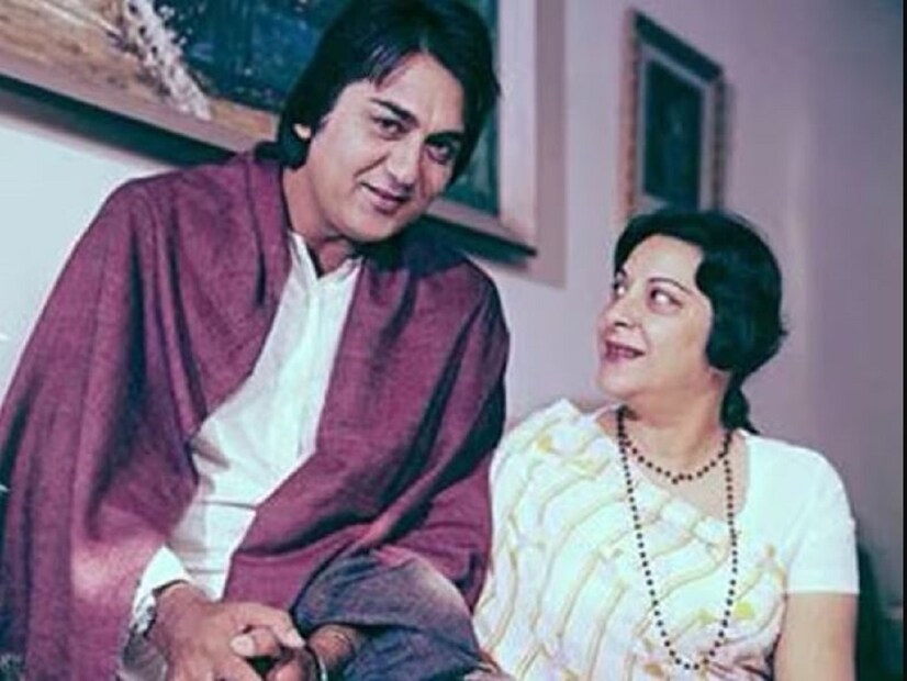 খুব কম মানুষই জানেন যে সেই সময়ের বলিউডের সবচেয়ে সুন্দরী অভিনেত্রী নার্গিস নিজেই এসেছিলেন সুনীল দত্তকে বিয়ে করতে। যেখানে তিনি বলিউড সুপারস্টার রাজ কুমারকে খুব ভালবাসতেন। কিন্তু তিনি সুনীল দত্তের সততা এবং ভালবাসায় মুগ্ধ হয়ে তাঁকে বিয়ে করেন৷ 