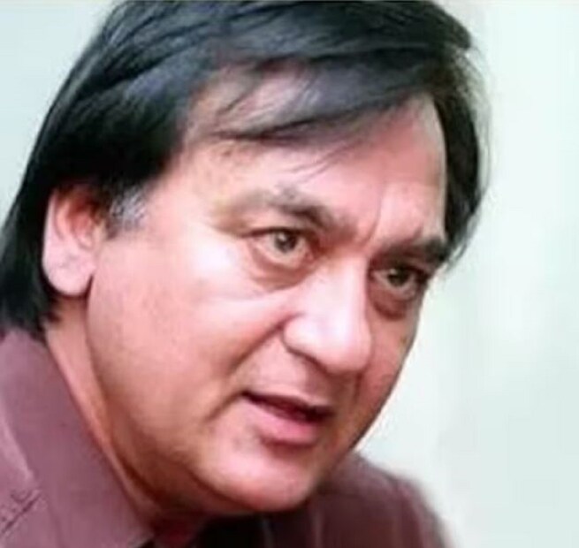 সুনীল দত্তের লড়াই শুরু হয়েছিল শৈশব থেকেই। তাঁর বয়স যখন ৫ বছর তখন তাঁর মন থেকে বাবা চলে যান। এমন পরিস্থিতিতে সুনীল দত্তের শৈশব কেটেছে খুব কষ্টে। বাবার মৃত্যুর পর ছেলের দায়িত্ব নেন মা কুলবন্তী দেবী। প্রতিকূল পরিস্থিতিতেও সুনীল কোনও ভাবে পড়াশোনা চালিয়ে যান এবং উচ্চ শিক্ষার জন্য মুম্বই আসেন। মুম্বই আসার পর সুনীল দত্ত কলেজে ভর্তি হন। এখানে আসার পর সুনীল দত্তকে অনেক সমস্যার সম্মুখীন হতে হয়েছিল কারণ তার আর্থিক অবস্থা খুবই খারাপ ছিল।