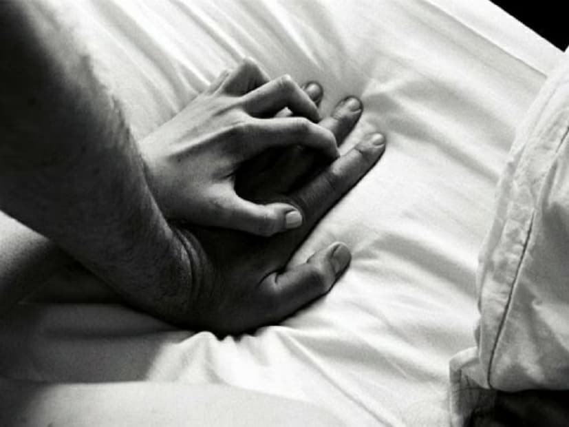 পাপুয়া নিউগিনি প্রশান্ত মহাসাগরে সাড়ে চারশ কিলোমিটার এলাকা জুড়ে ছড়িয়ে আছে ট্রোবায়ান্ড দ্বীপমালা। পাপুয়া নিউগিনির অন্তর্গত এই দ্বীপগুলোতে বাস করে ট্রোবায়ান্ডার নামের এক উপজাতি। কিলিভিলা ভাষায় কথা বলে তারা। ঘন জঙ্গলের মাঝে থাকা। উর্বর সমতল জমিতে চাষাবাদ করে থাকে। সেই ফসল ট্রোবায়ান্ডাররা বেচে আশপাশের দ্বীপগুলোর মানুষকে। 