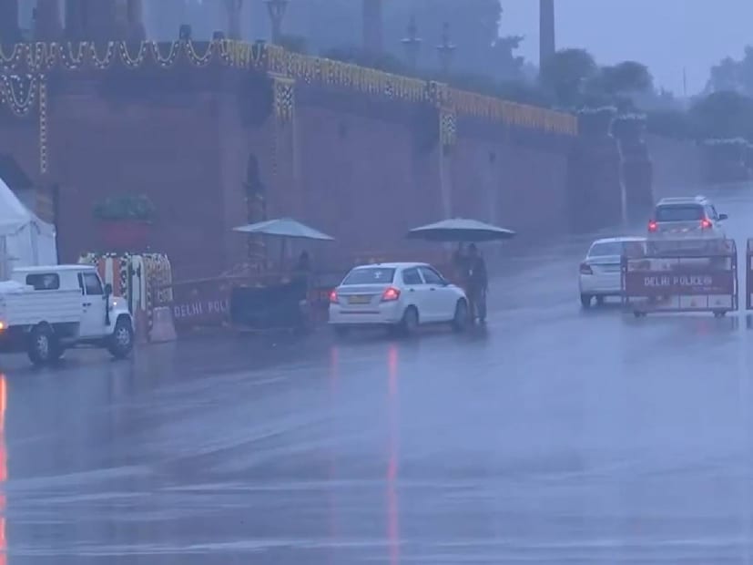 Heavy Rain Alert-IMD Update: হিমাচলপ্রদেশ, উত্তরাখণ্ড, কাশ্মীর ভ্যালি এবং লাদাখে বৃষ্টি ও তুষারপাতের সম্ভাবনা। বৃহস্পতি ও শুক্রবার সেই সম্ভাবনা বেশি। দিল্লিতে কুয়াশার দাপট; তীব্র শীতল হাওয়া। বজ্রবিদ্যুৎ-সহ বৃষ্টির সম্ভাবনা রাজধানীতে। 