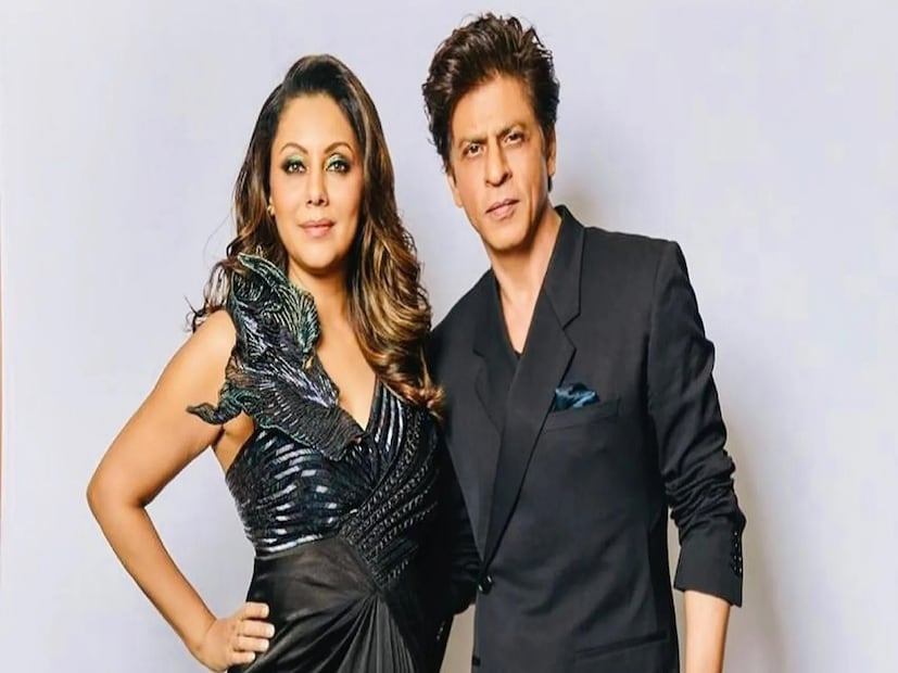 গৌরীকে নিয়ে প্রচণ্ড পজেসিভ ছিলেন শাহরুখ। গৌরী চুল খুলে রাখলে সবাই নাকি তাকিয়ে দেখত। তাতে এসআরকে-র রাগ হত। এই নিয়ে এক বার দু’জনের ঝগড়াও হয়েছিল। যার ফলে একাই বন্ধুদের সঙ্গে জন্মদিন পালন করেন গৌরী। শাহরুখকে না বলেই চলে যান মুম্বইয়ে। 