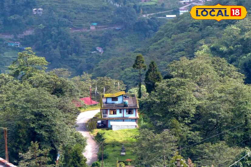 *যত দিন যাচ্ছে উত্তরকন্যার কোলে লুকিয়ে থাকা অফবিট পর্যটন কেন্দ্রগুলো জনপ্রিয় হয়ে উঠছে। সেই অফবিট পর্যটন কেন্দ্রের মধ্যে অন্যতম জায়গা করে নিচ্ছে এই গ্রাম।
