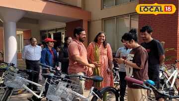 স্টেশনে