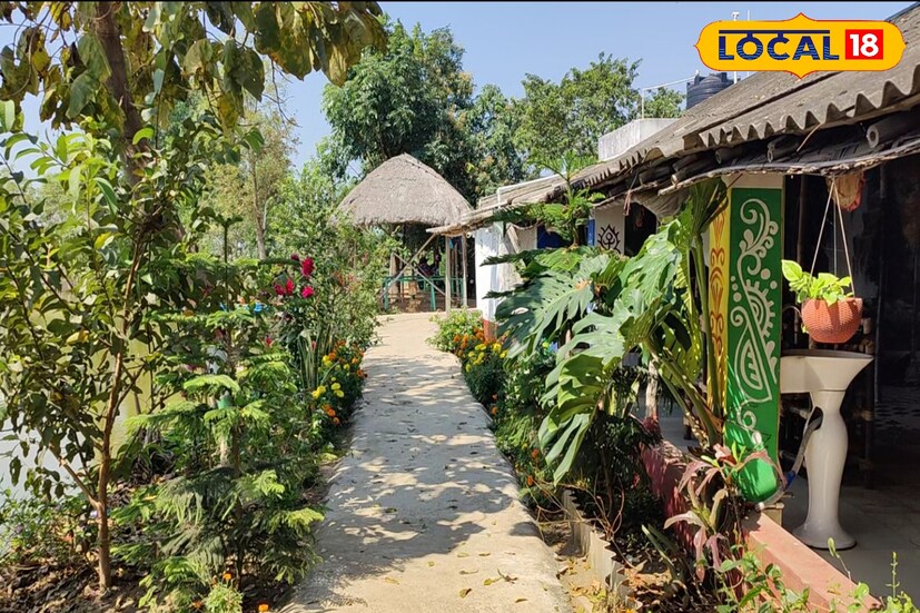 পূর্ব বর্ধমান জেলাতেই রয়েছে অরণ্য রিসর্ট। আর এই রিসর্টে প্রত্যেকবছর শান্তিনিকেতনের আদলে বসন্ত উৎসব উদযাপনের ব্যাবস্থা করা হয়। 