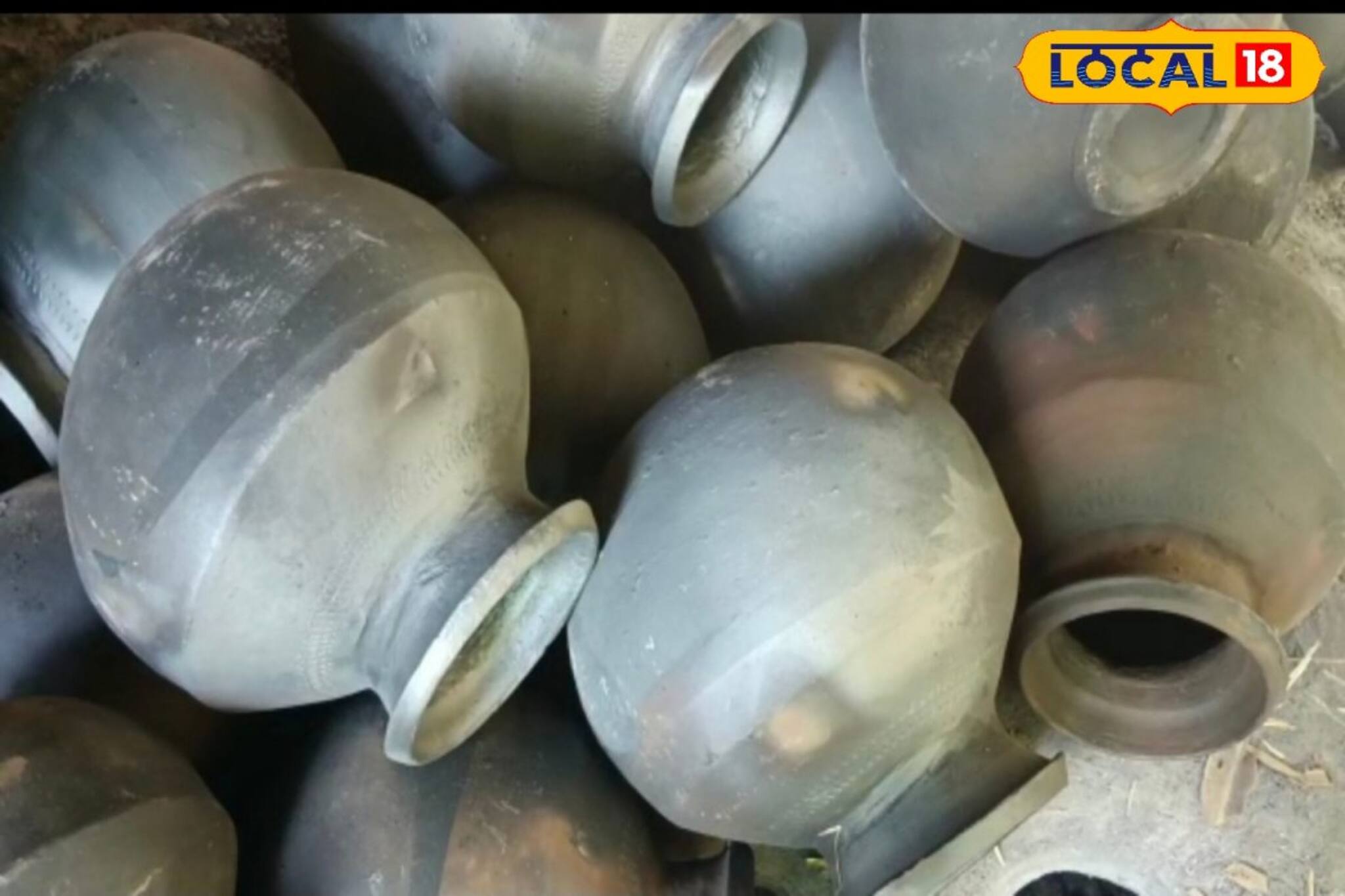 হারিয়ে যাচ্ছে হুগলির প্রাচীন ঐতিহ্য কালো হাঁড়ি! কেমন করে তৈরি হয় বিশেষ মৃৎপাত্র দেখুন