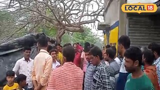 ডাসা নদীতে হাতছানি দিচ্ছিল ভেঁসে যাওয়া কাঠ, কাছে আসতেই চক্ষু চড়ক গ্রামবাসীদের