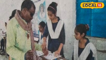 নানুরের গোপডিহিতে চলছে প্রতীকী ভোটদান