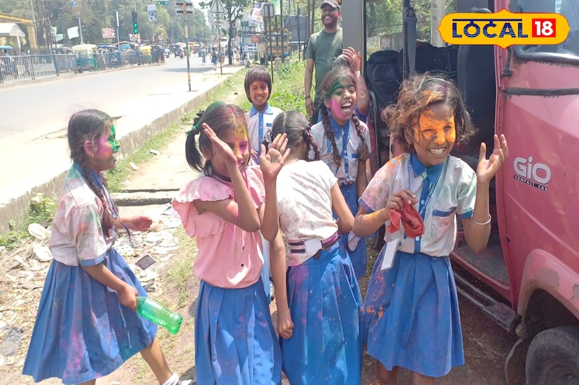 এই বিষয়ে এক অভিভাবক উত্তম চ্যাটার্জি বলছেন, সঙ্গীদের সঙ্গে রঙ খেলার আনন্দ আলাদা। এখন অনেক অভিভাবক শিশুদের রং মাখতে দিতে চান না। ফলে কচিকাঁচারা এই আনন্দ থেকে বঞ্চিত হয়।