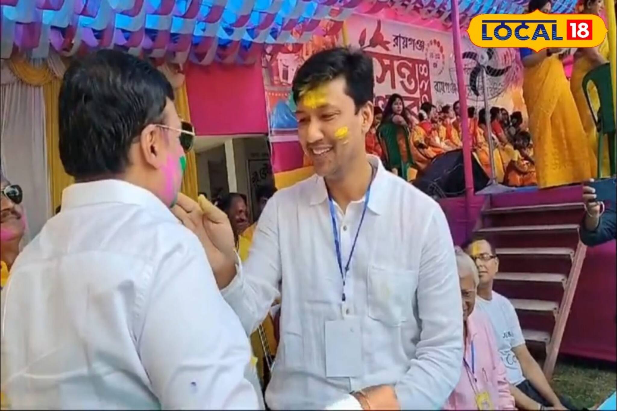 আবিরের রঙে মিলেমিশে গেল রাজনীতির রঙ...বসন্তের উৎসবে আড়াল হল ভোটের উৎসব