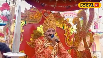 সিংহাসনে