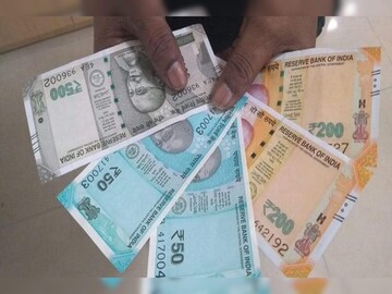 এই জায়গায় অবিশ্বাস্য সস্তায় পাওয়া যাচ্ছে সোনা, ফোন ও গাড়ি ! কিনবেন ? এই জায়গায় অবিশ্বাস্য সস্তায় পাওয়া যাচ্ছে সোনা, ফোন ও গাড়ি ! কিনবেন ?