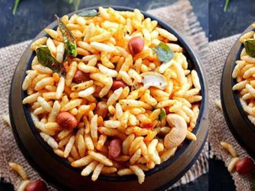 বিশেষজ্ঞেরা জানাচ্ছেন, সুগারের রোগীরা সারাদিনে বড়জোড় ৫০ গ্রাম মুড়ি খেতে পারেন৷ খুব বেশি হলে ২-৩ কাপ৷ তার সঙ্গে কলা বেরনো ছোলা বা অন্য স্প্রাউটস এবং শসার মতো ফাইবার জাতীয় ফল যেন অবশ্যই থাকে৷ মুড়ির সঙ্গে ভাজাভুজি, চপ, খুব নোনতা, মশলাওয়ালা জিনিস এড়িয়ে যাওয়াই সমীচিন৷ 