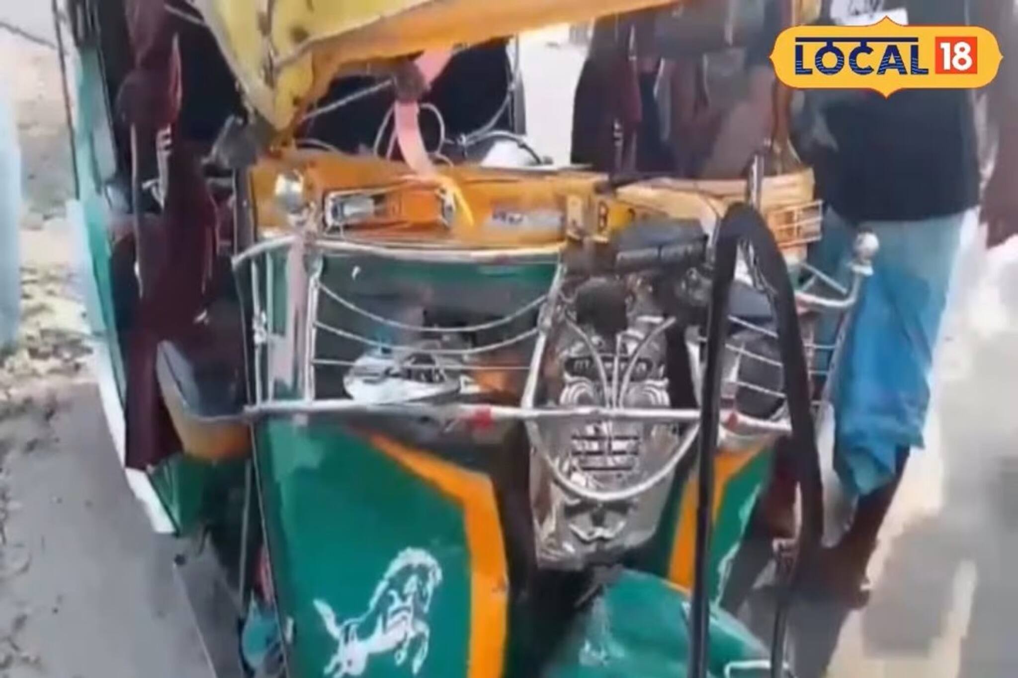 ভয়ঙ্কর দুর্ঘটনা হাসনাবাদে! লরি-অটোর মুখোমুখি সংঘর্ষে আশঙ্কাজনক ৬